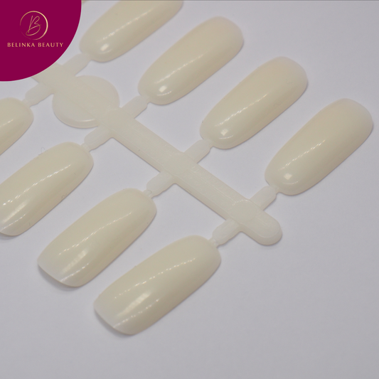 Nagelspitzen oval milchig