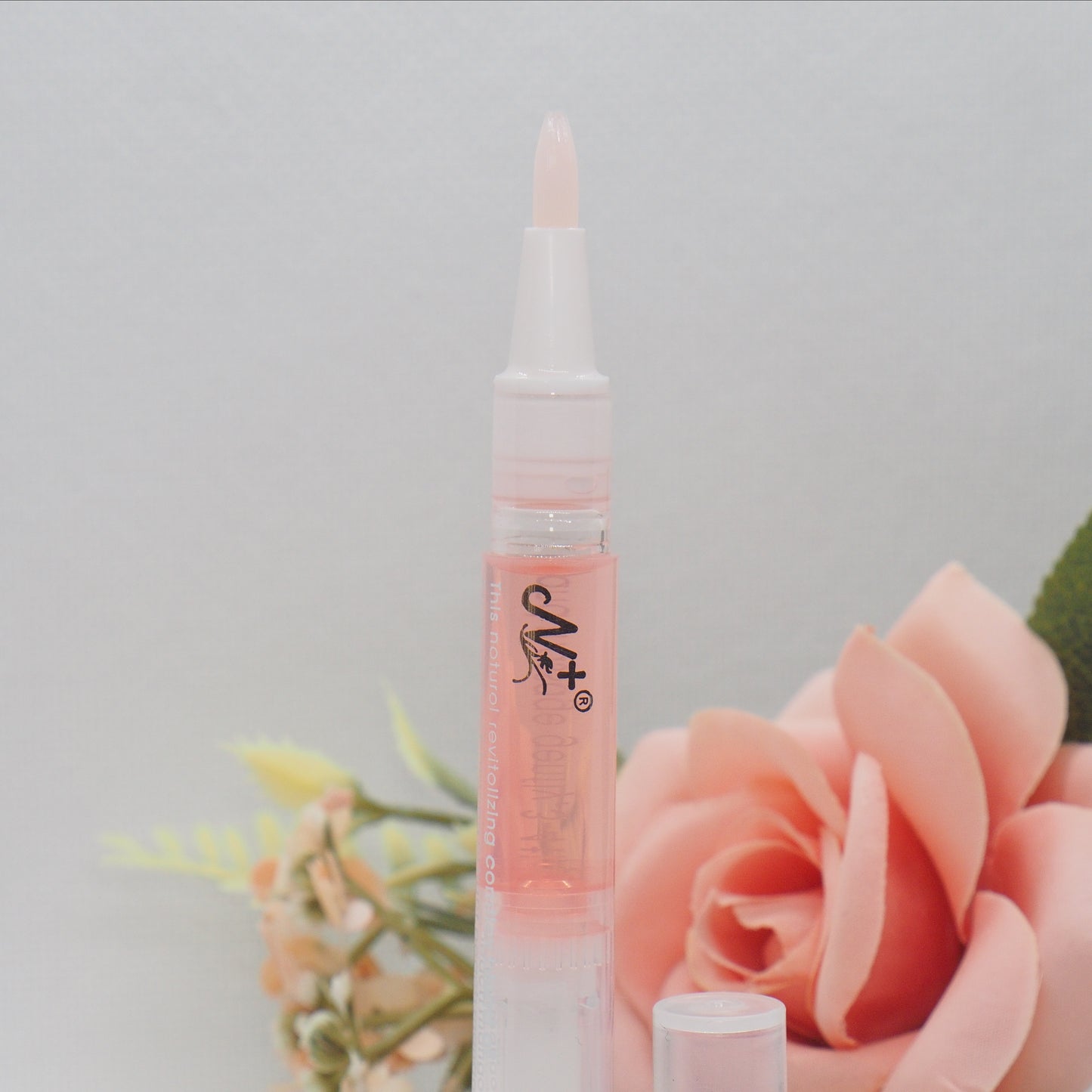 Cuticle oil in the pen - with strawberry scent